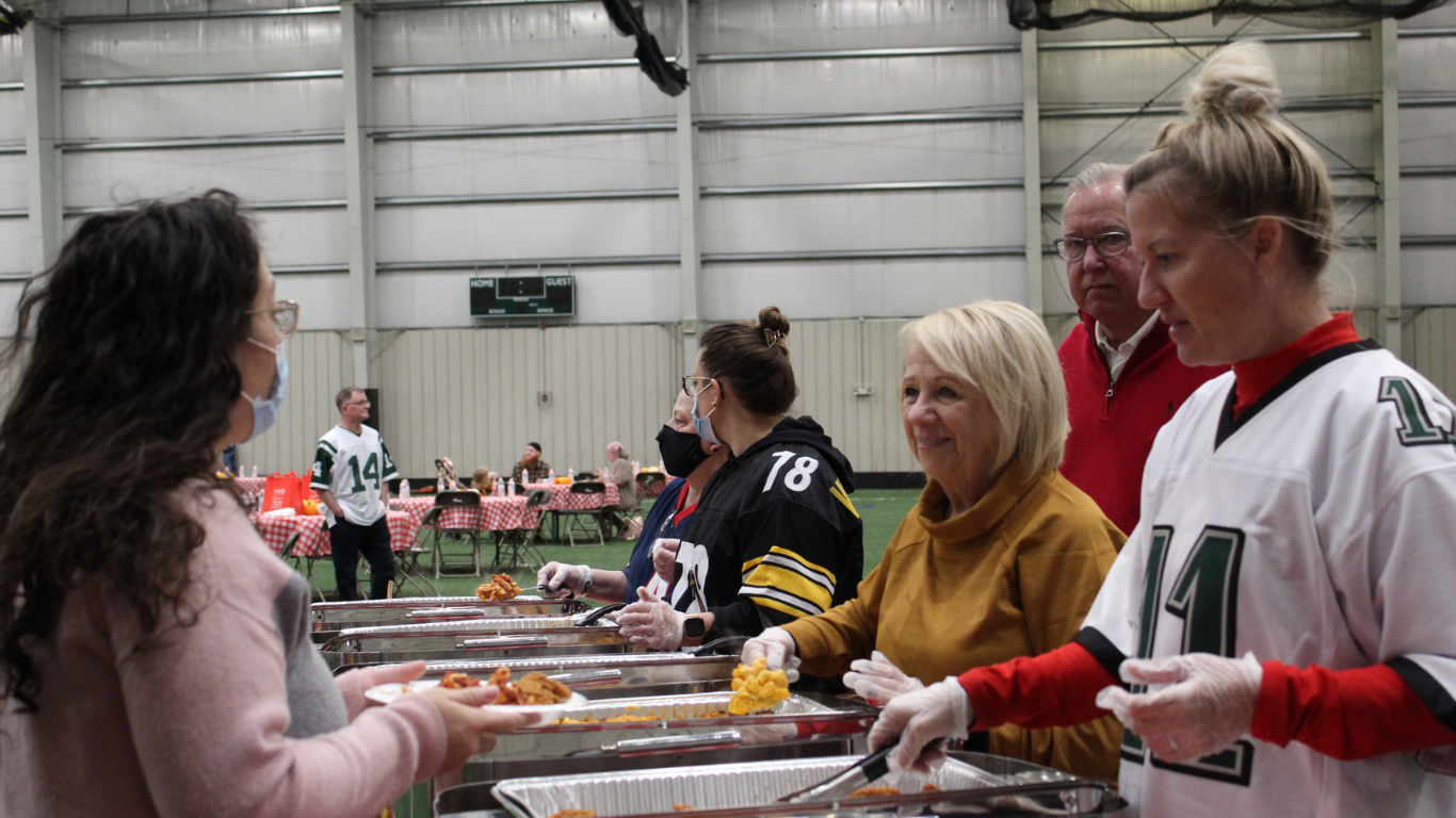 Ron Jaworski and the JYP Team volunteer to serve Turkey and fixings in Gloucester County